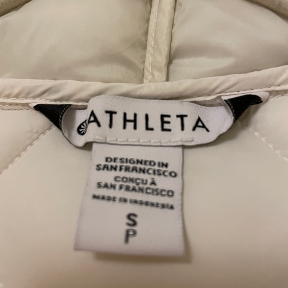 Athleta whisper featherless quilted wrap jacket coat - Picture 3 of 6